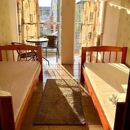 Hostel Harbour Hub