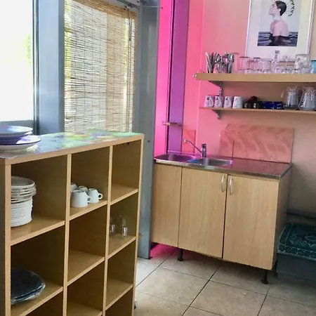 Harbour Hub Хостел *